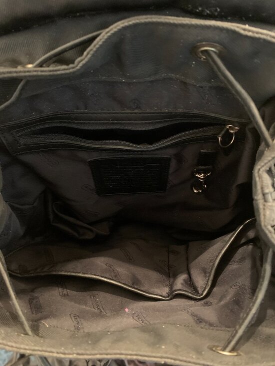 Coach vintage fabric drawstring backpack #E1J-7432 pre owned top hanger broken main image 5